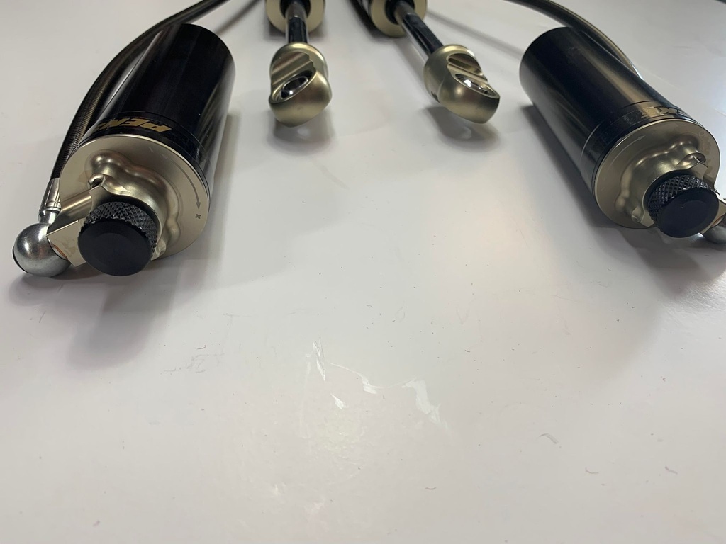 CorteX 2005-2014 Mustang Xtreme-Grip™ Penske Double